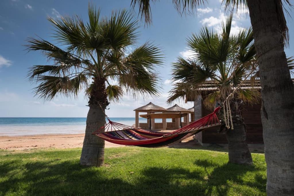 Paradise Beach Front Resort Vokolidha エクステリア 写真